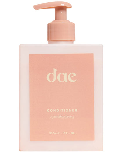 DAE Signature Conditioner - Hydrates & Protects Hair, Calms Frizzy Hair & Locks in Moisture (10 oz)