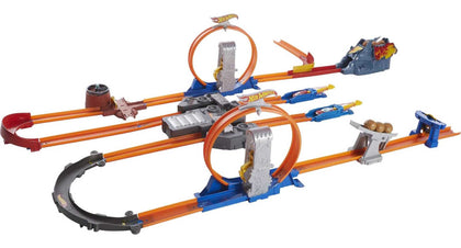 Hot Wheels Track Builder Playset Total Turbo Takeover with 1:64 Scale Toy Car, Powered by Motorized Booster