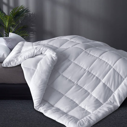 Moonsea Down Alternative Comforter Queen/Full Size White, Warm Blanket Queen Bed Winter Comforter with Corner Tab, Lightweight, All Season, Plush Siliconized Fiber Filling - Box Stitched