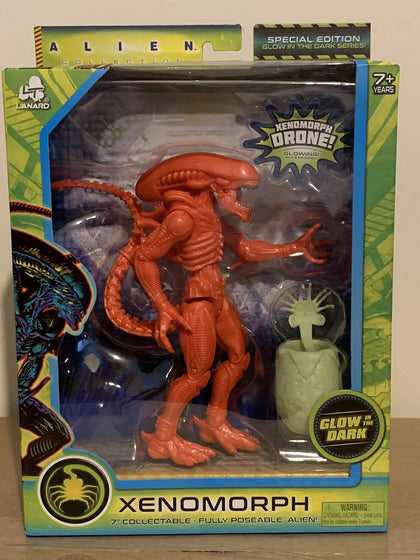 Alien Collection Special Edition - Xenomorph Drone (Red) - Fully Poseable Figure 7 inch - Egg Pod and Face Hugger