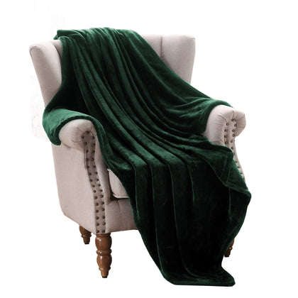 Exclusivo Mezcla Extra Large Fleece Throw Blanket, 50x70 Inches 300GSM Super Warm and Soft Blankets for Couch, Forest Green Throw for Winter, Cozy, Plush and Lightweight