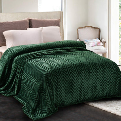 Whale Flotilla Flannel Fleece King Size Bed Blanket, Soft Velvet Lightweight Bedspread Plush Fluffy Coverlet Chevron Design Decorative Blanket for All Season, 90x104 Inch, Deep Green
